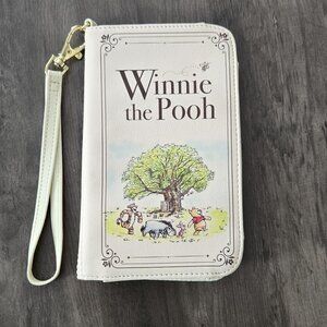 Disney Loungefly Winnie the Pooh Wristlet Wallet/Cell Phone Case